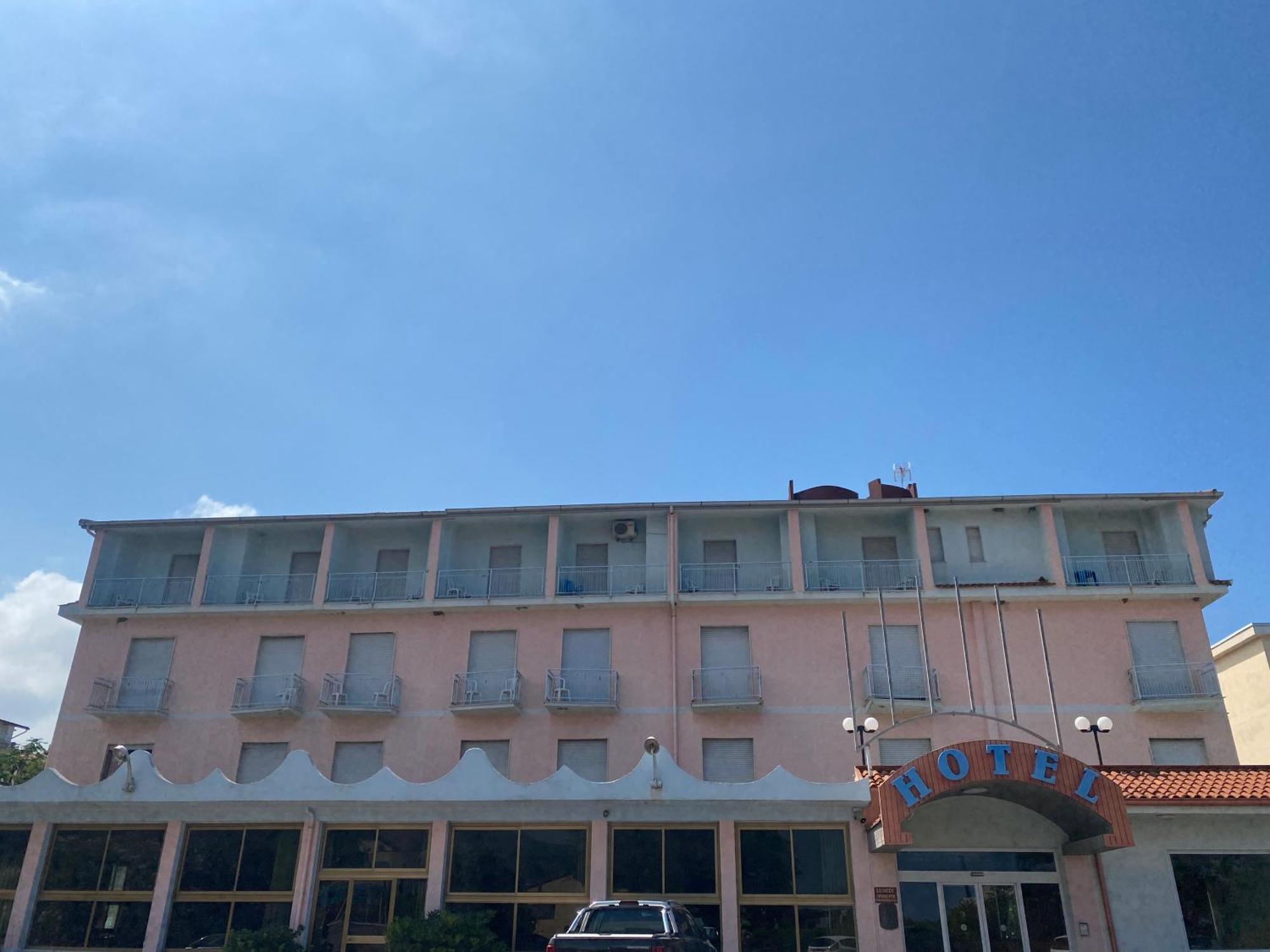 Al Torrione Bed & Breakfast Campora San Giovanni Exterior photo